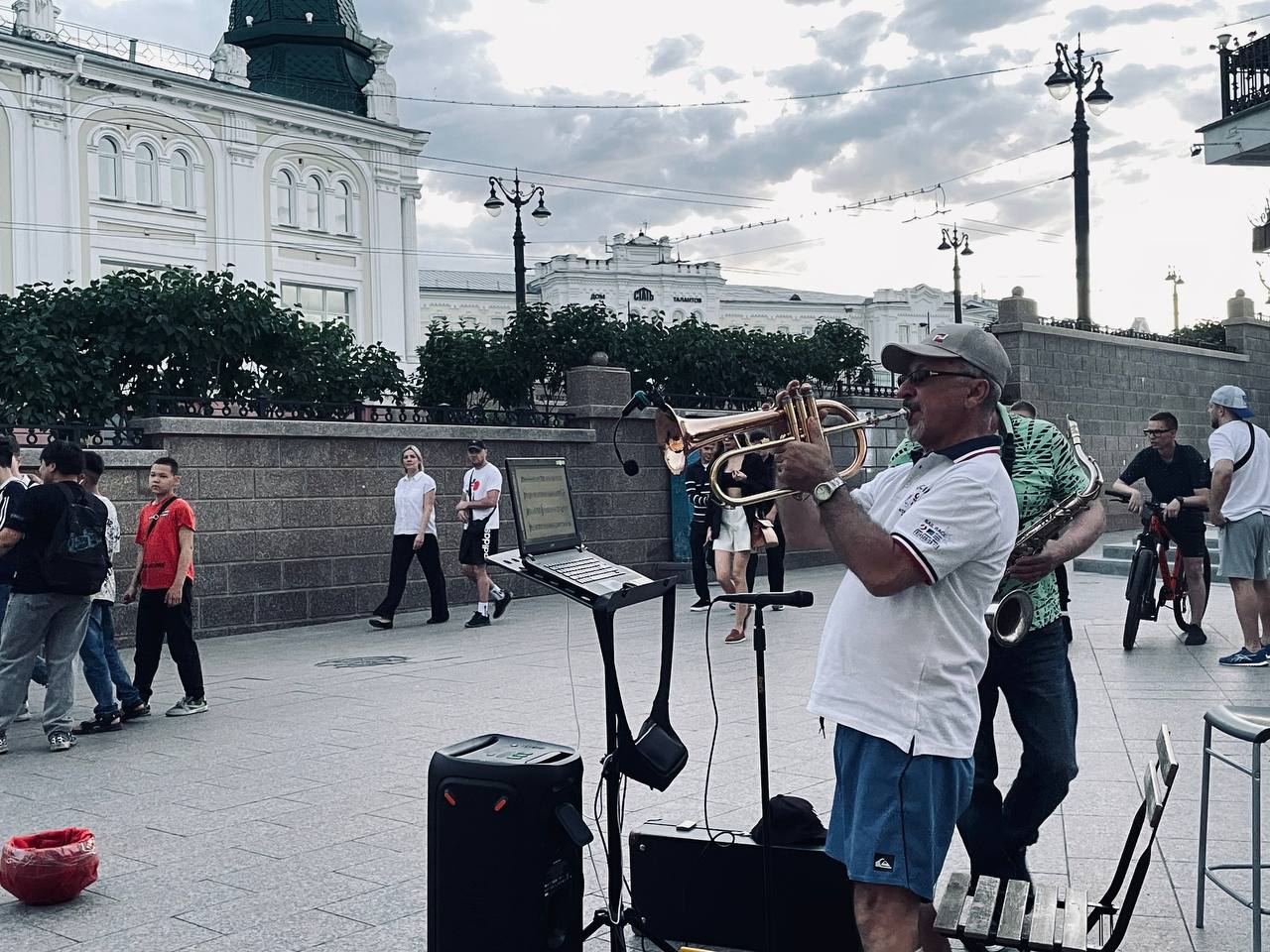В поисках приключений: прогулка по ярким городским событиям вместе с Tele2 В поисках приключений: прогулка по ярким городским событиям вместе с Tele2