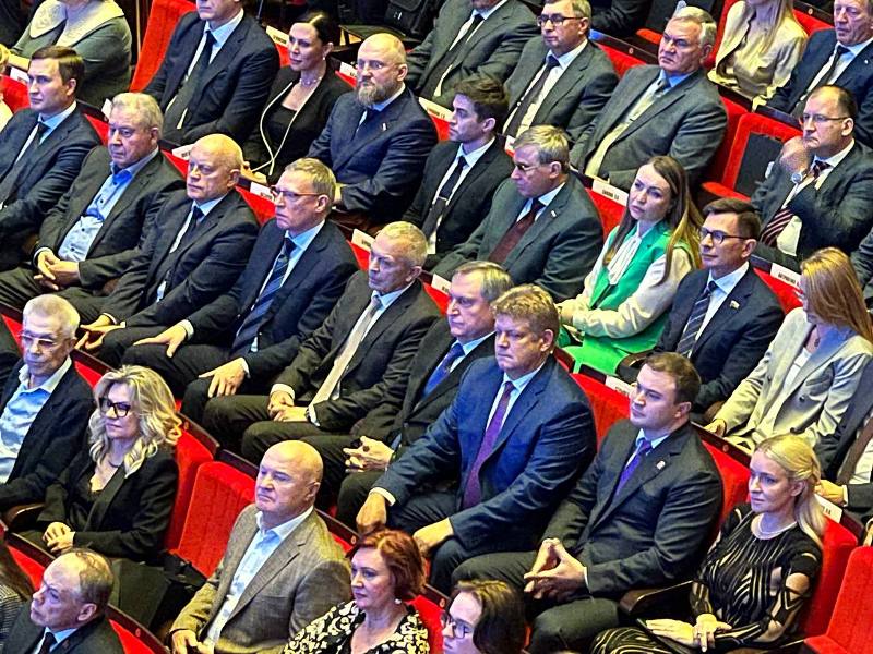 На инаугурации Хоценко замечены три бывших губернатора Омской области На инаугурации Хоценко замечены три бывших губернатора Омской области