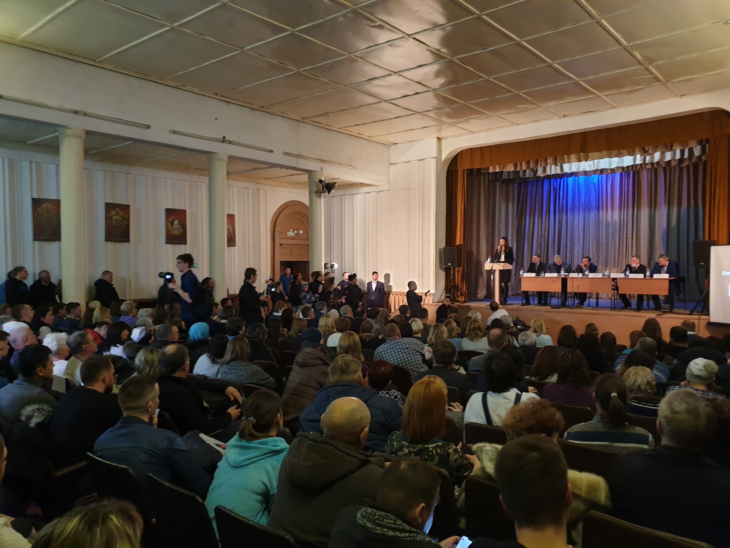 В поселке Омском прошли слушания по городку для рабочих В поселке Омском прошли слушания по городку для рабочих