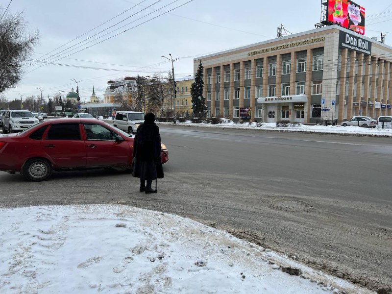 Осторожно, они идут: восемь типов «непослушных» пешеходов в Омске Осторожно, они идут: восемь типов «непослушных» пешеходов в Омске