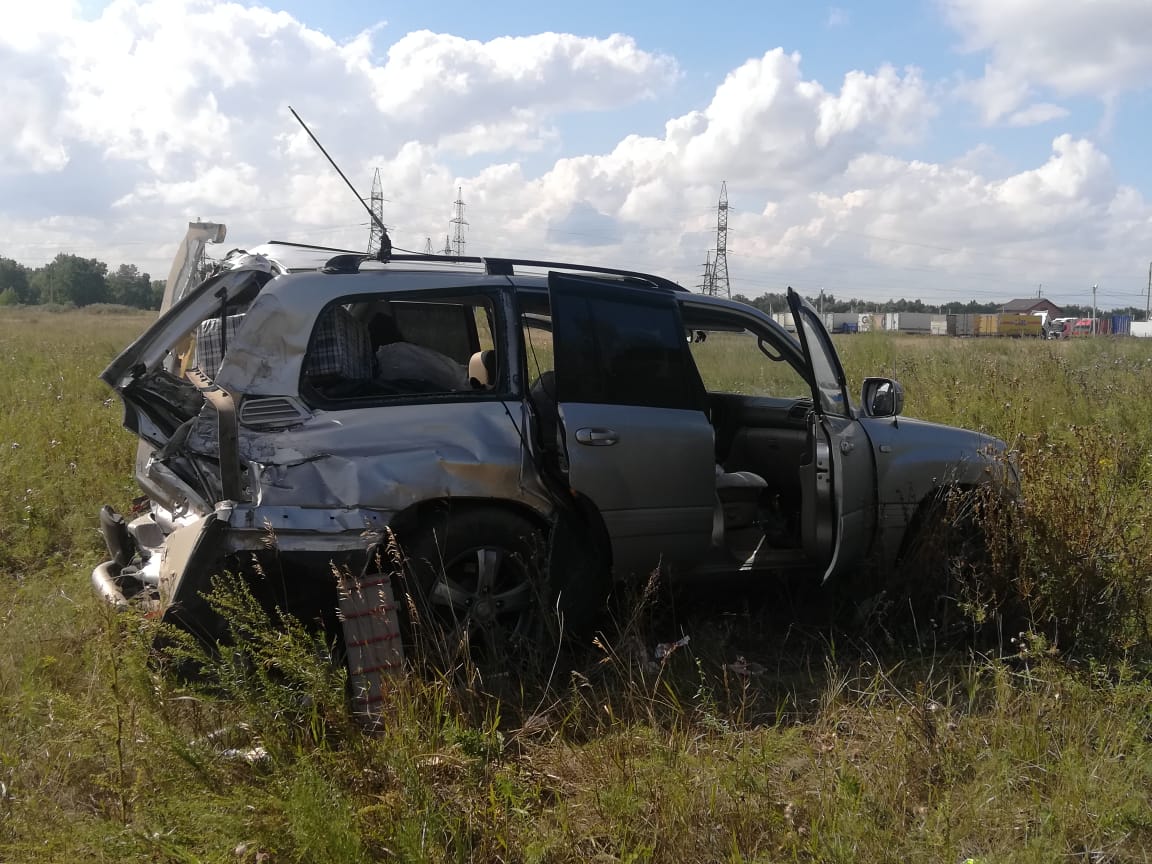 Появились фотографии металлического месива из-за массовой аварии на омской трассе Появились фотографии металлического месива из-за массовой аварии на омской трассе