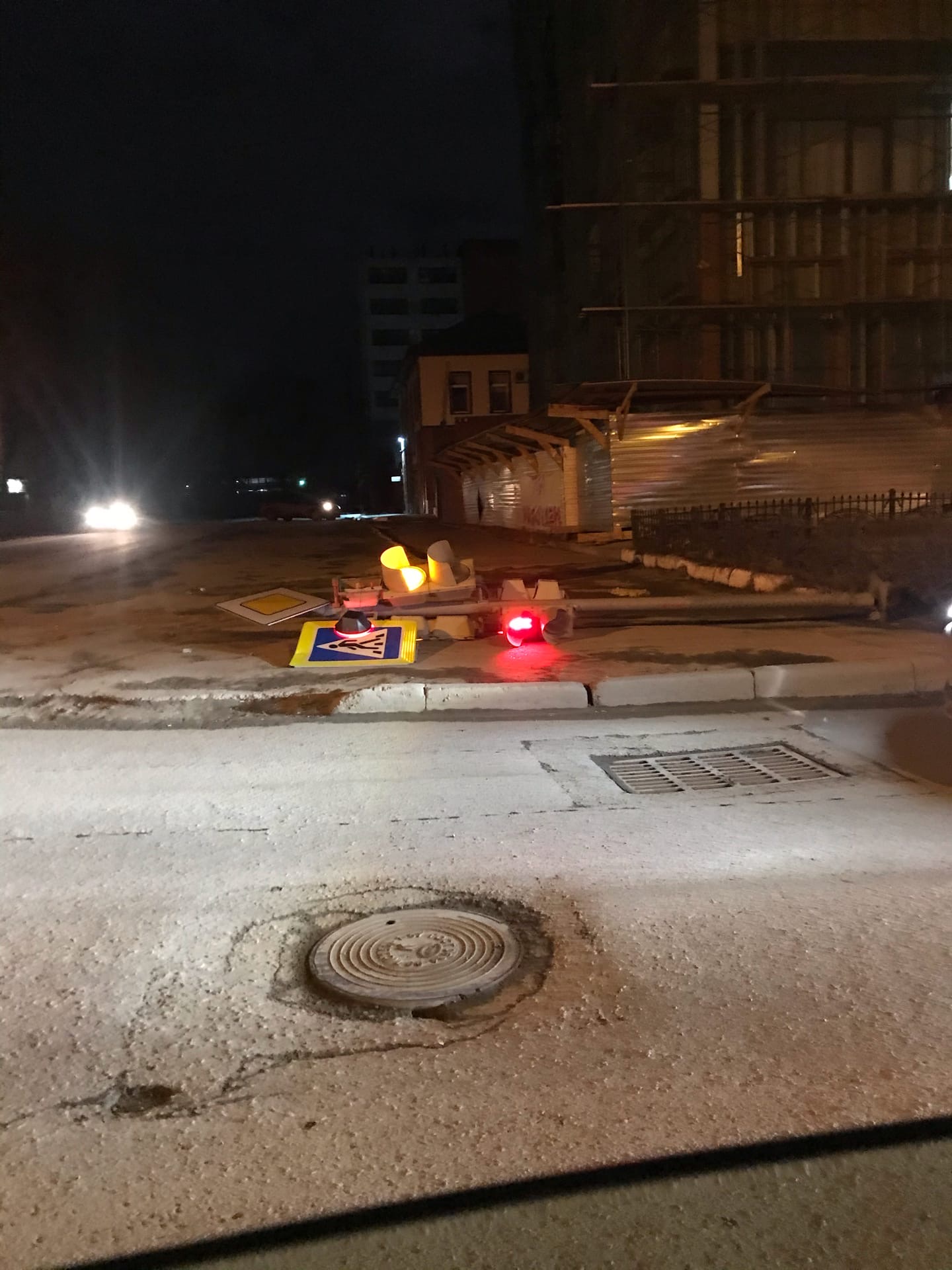 Снесенные крыши, упавшие заборы, поваленные деревья: Омскую область накрыл мощный ураган Снесенные крыши, упавшие заборы, поваленные деревья: Омскую область накрыл мощный ураган