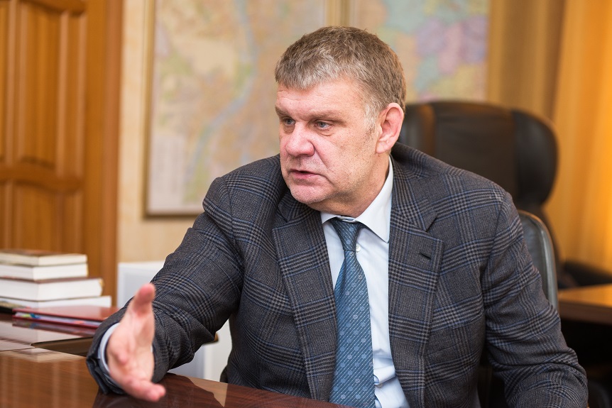 Есть несколько человек, которые, по видимости, имеют личную неприязнь ко мне. Хотя я не девушка, чтобы меня любить. Есть несколько человек, которые, по видимости, имеют личную неприязнь ко мне. Хотя я не девушка, чтобы меня любить.