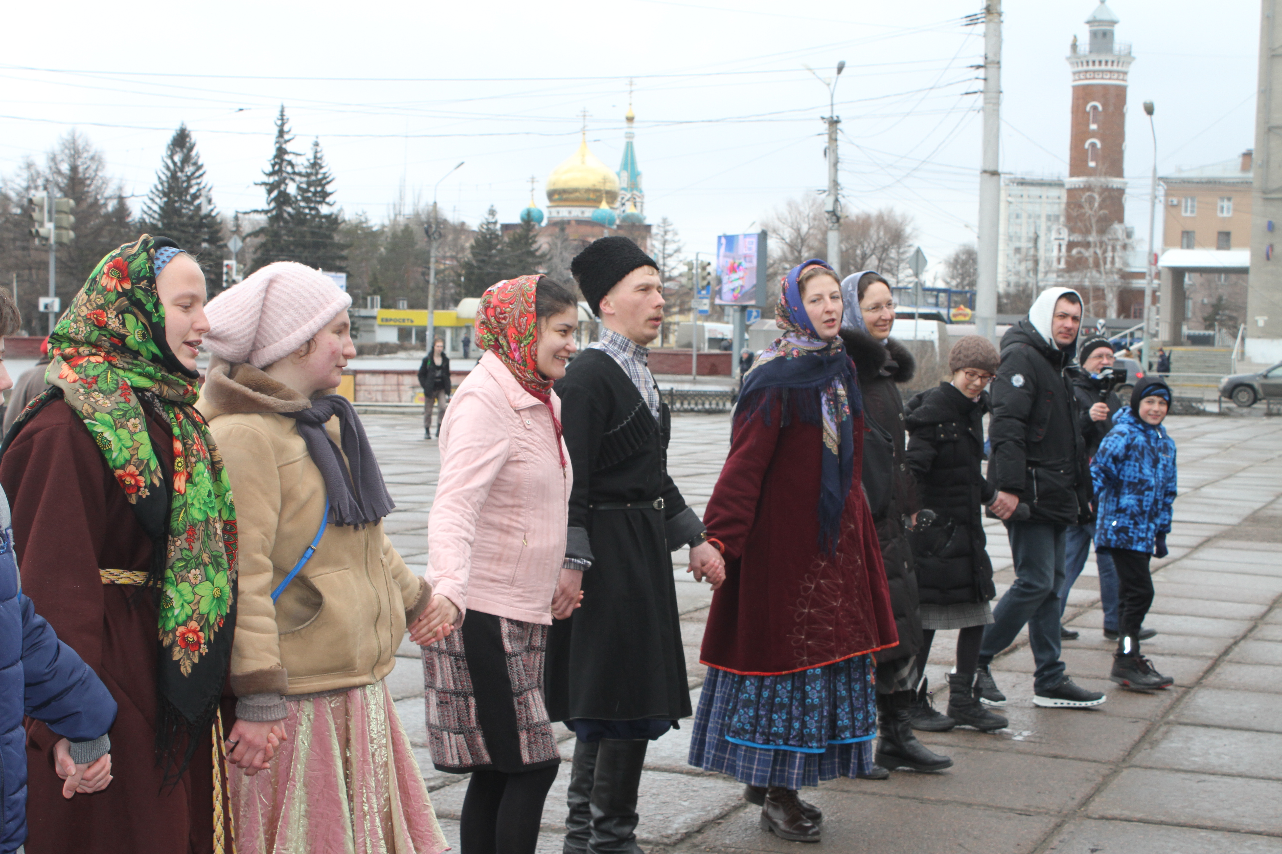 Омичи отмечают Пасху Омичи отмечают Пасху
