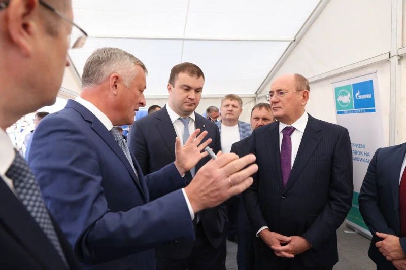 Глава Омской области Хоценко принял участие в мероприятиях по запуску газопровода-отвода и ГРС-29 Глава Омской области Хоценко принял участие в мероприятиях по запуску газопровода-отвода и ГРС-29