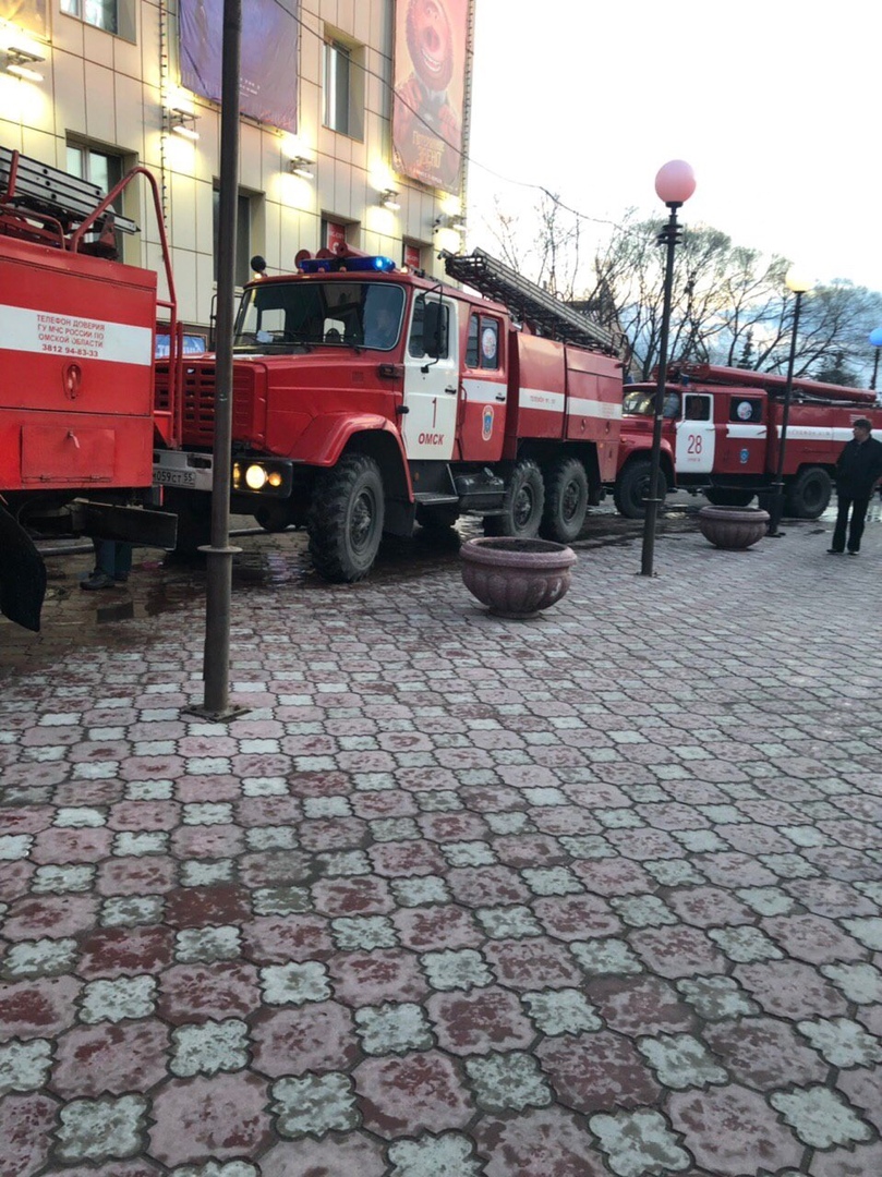 В популярном омском развлекательном заведении случился пожар