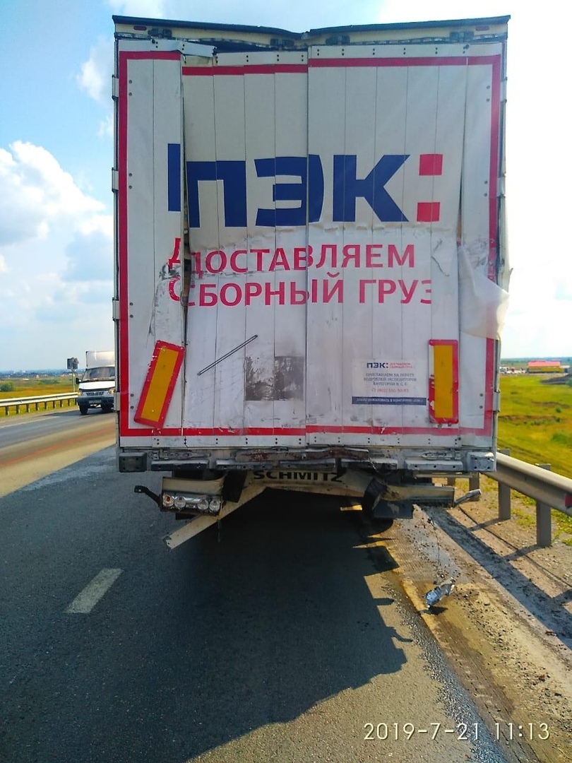 Под Омском пассажирский автобус протаранил фуру: есть пострадавшие Под Омском пассажирский автобус протаранил фуру: есть пострадавшие