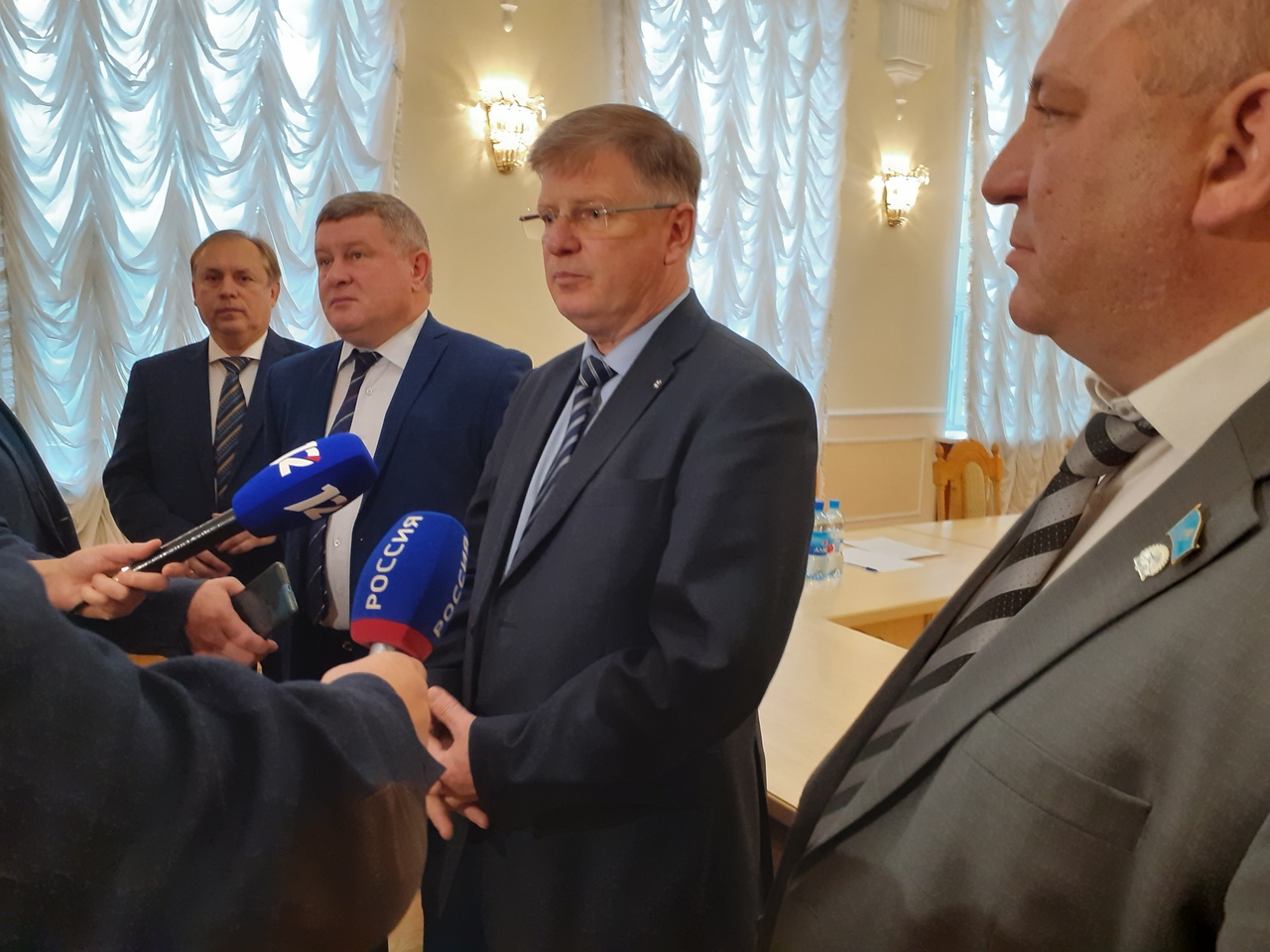 «Нас объединяет Иртыш»: омские депутаты встретились с коллегами из Павлодара «Нас объединяет Иртыш»: омские депутаты встретились с коллегами из Павлодара