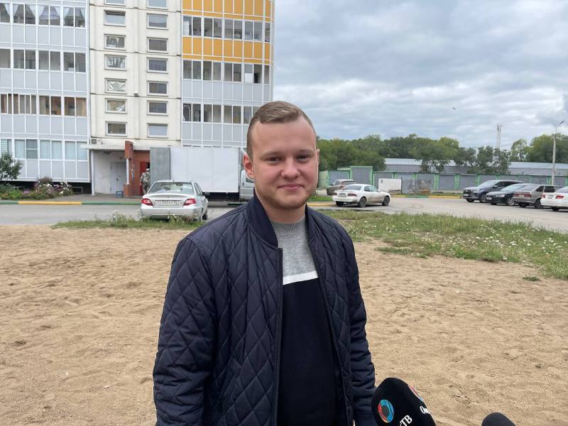 В рамках социальной акции «Решают люди» в Чкаловском поселке Октябрьского округа Омска намерены создать двор «для всех» В рамках социальной акции «Решают люди» в Чкаловском поселке Октябрьского округа Омска намерены создать двор «для всех»