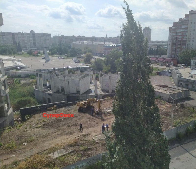 Недостроенную гостиницу «Авангарда» могут возродить ради масштабных мероприятий Недостроенную гостиницу «Авангарда» могут возродить ради масштабных мероприятий