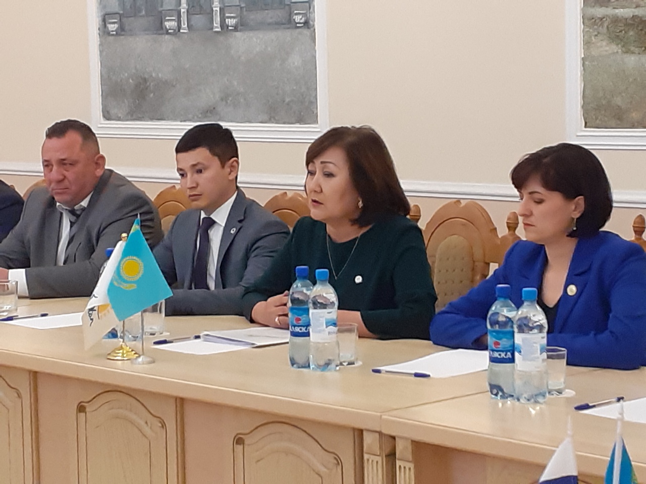 «Нас объединяет Иртыш»: омские депутаты встретились с коллегами из Павлодара «Нас объединяет Иртыш»: омские депутаты встретились с коллегами из Павлодара