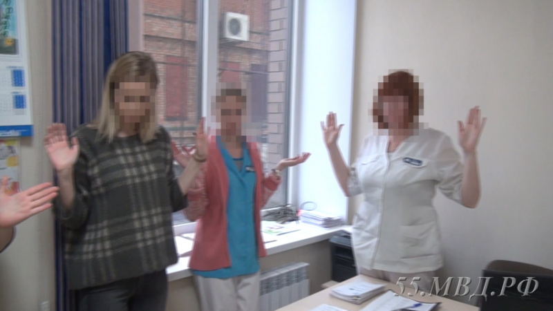 Стало известно название клиники, которую блокировал омский СОБР