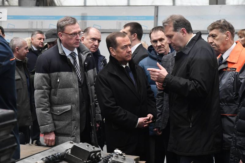 Бурков сообщил подробности приезда Медведева на «Омсктрансмаш» Бурков сообщил подробности приезда Медведева на «Омсктрансмаш»