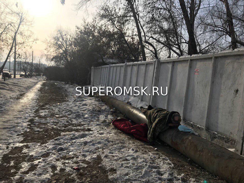 В Омске на Иртыше обнаружилась новая полынья (ФОТО) В Омске на Иртыше обнаружилась новая полынья (ФОТО)