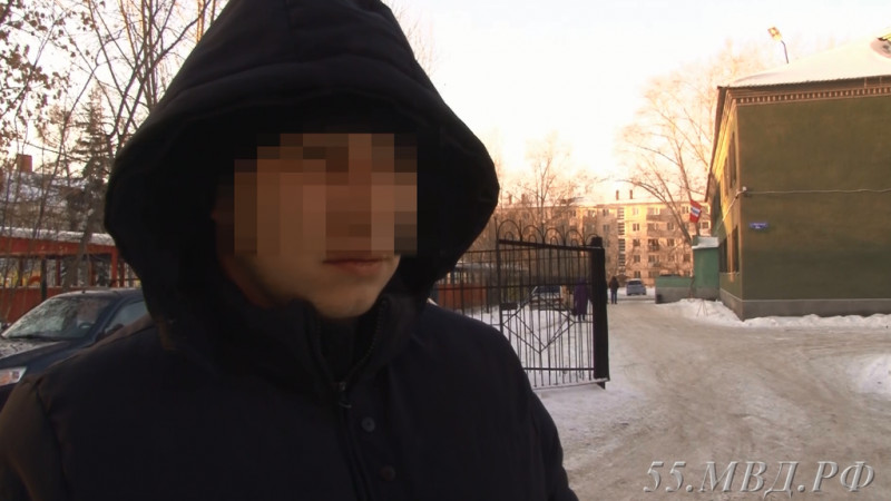 Омским полицейским пришлось прострелить колеса во время погони за пьяным дрифтером Омским полицейским пришлось прострелить колеса во время погони за пьяным дрифтером