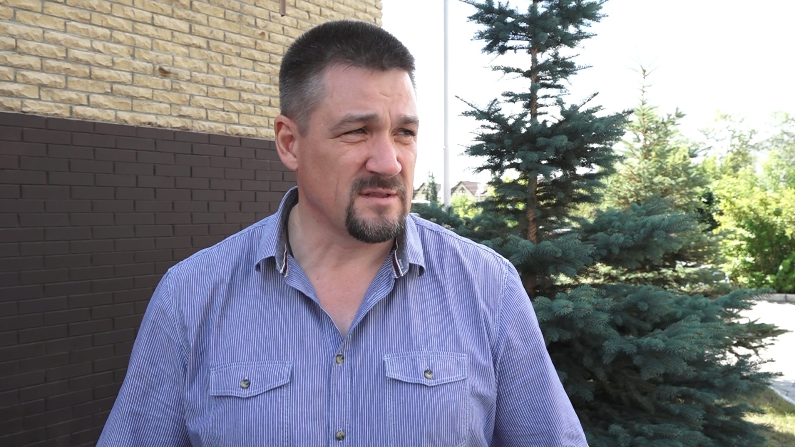Депутат горсовета Афанасьев оказал поддержку лишенных газа омичам Депутат горсовета Афанасьев оказал поддержку лишенных газа омичам