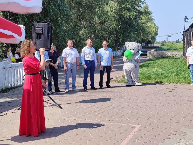 Для семей участников СВО из Омского района организовали поездку на теплоходе по Иртышу Для семей участников СВО из Омского района организовали поездку на теплоходе по Иртышу