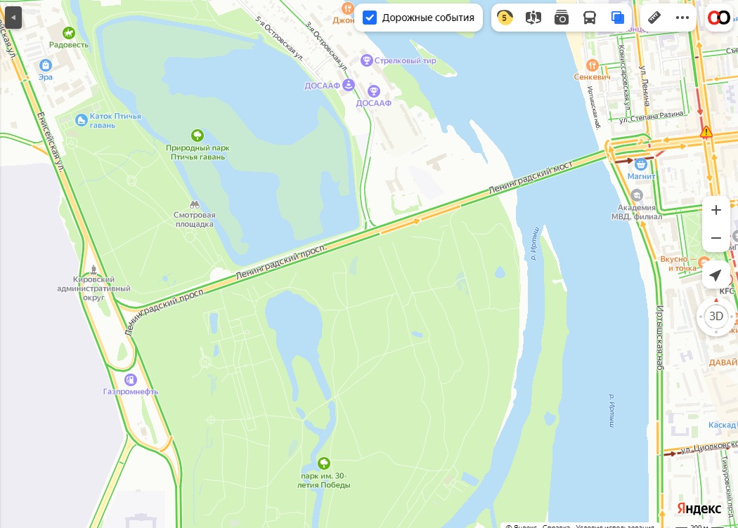 На Ленинградском мосту на второй день закрытия стало неожиданно свободно На Ленинградском мосту на второй день закрытия стало неожиданно свободно