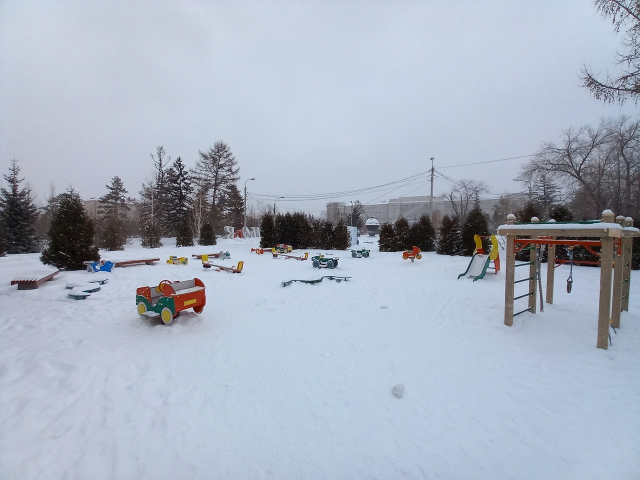 Омск накрыла снежная вьюга Омск накрыла снежная вьюга