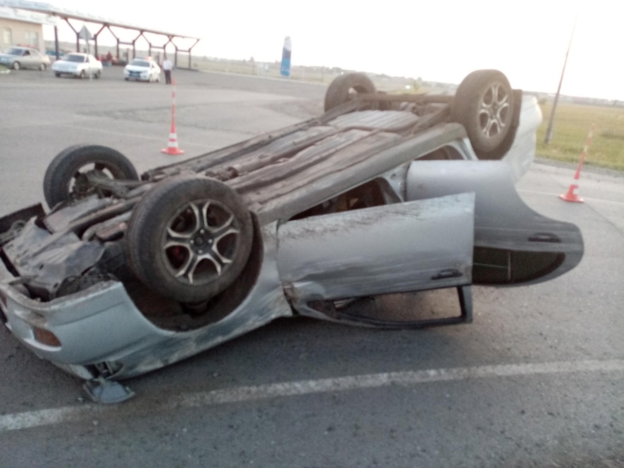 Пять человек пострадали при опрокидывании авто в Омской области Пять человек пострадали при опрокидывании авто в Омской области