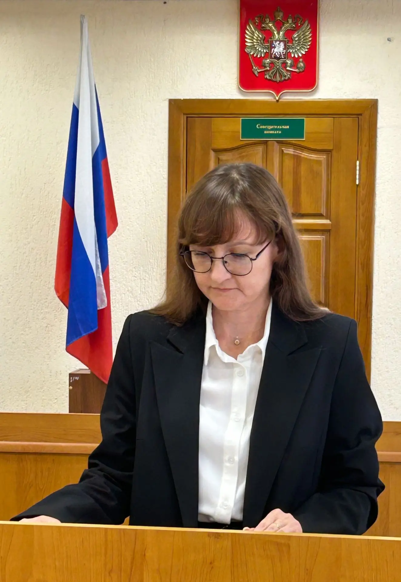 В омском суде прошла церемония принесения присяги впервые назначенной судьи