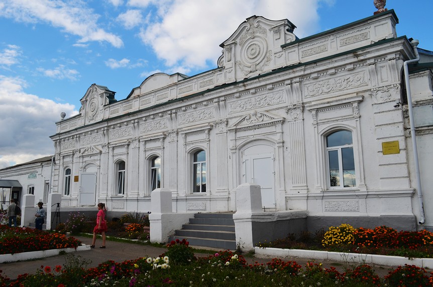 Уроки чистописания перьевой ручкой, участие в съемках короткометражного фильма  и многое другое: омичей приглашают в тур по Тюкалинску
