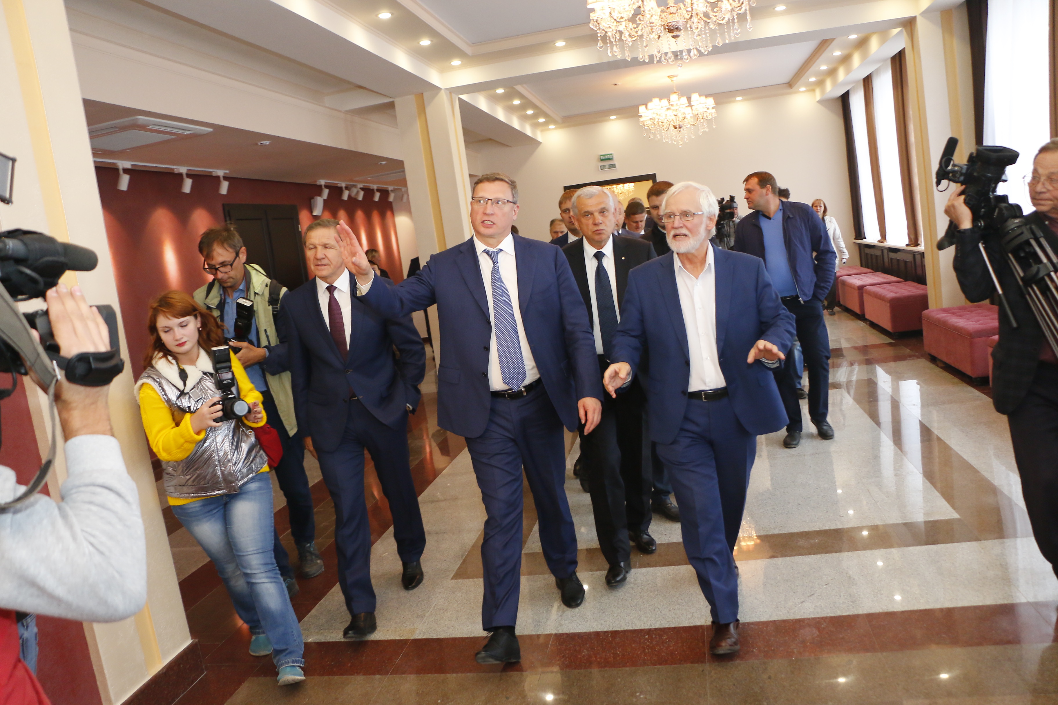 Бурков оценил готовность здания омского театра «Галерка» Бурков оценил готовность здания омского театра «Галерка»