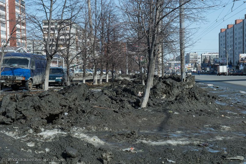 В Омск вместе с потеплением пришла непролазная грязь – фото В Омск вместе с потеплением пришла непролазная грязь – фото