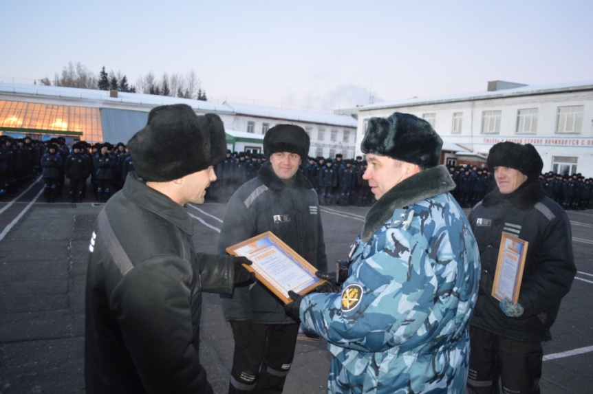 Бегом по тюрьме: в омской колонии № 7 прошел рождественский марафон Бегом по тюрьме: в омской колонии № 7 прошел рождественский марафон