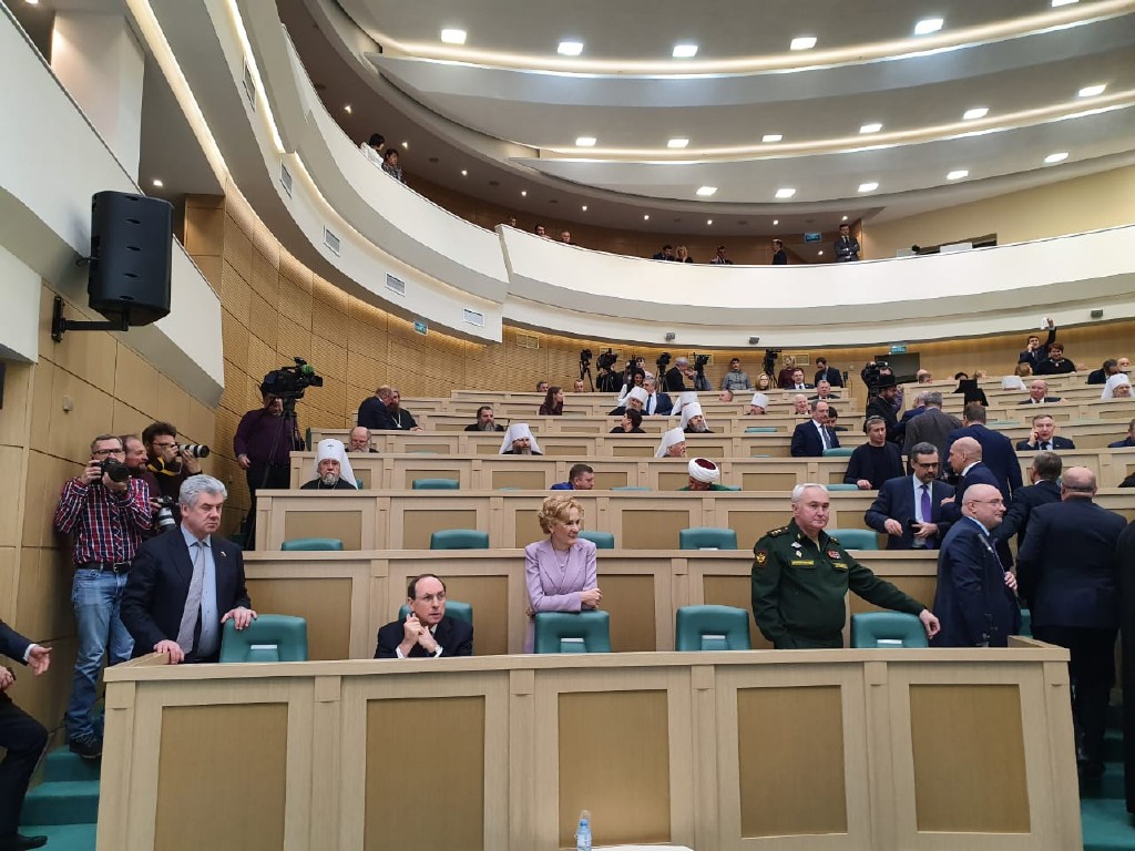 Омский митрополит Владимир поучаствовал в Рождественских парламентских встречах Омский митрополит Владимир поучаствовал в Рождественских парламентских встречах