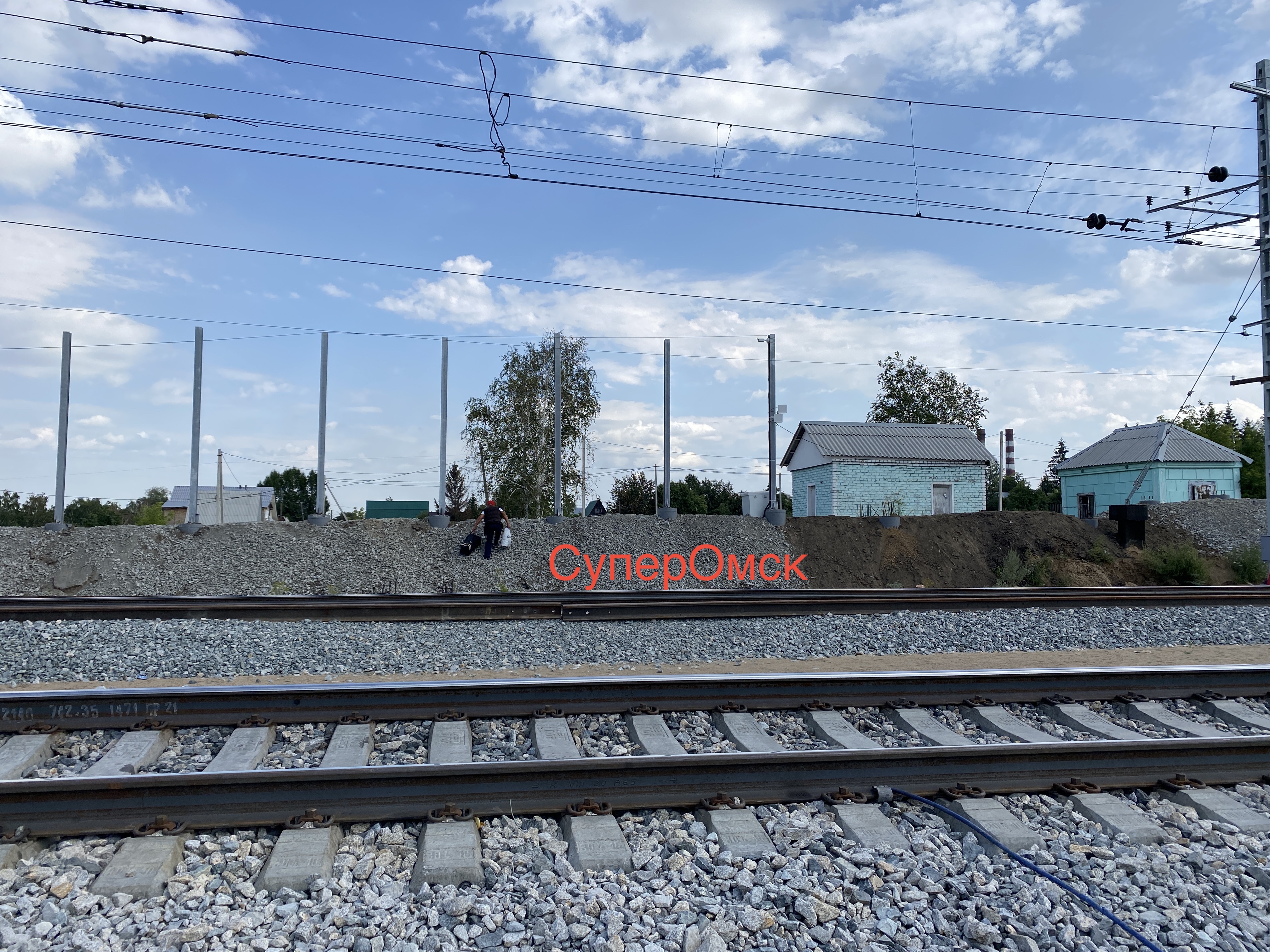 Cотням омичей перекрывают короткий путь к трем садоводствам Cотням омичей перекрывают короткий путь к трем садоводствам