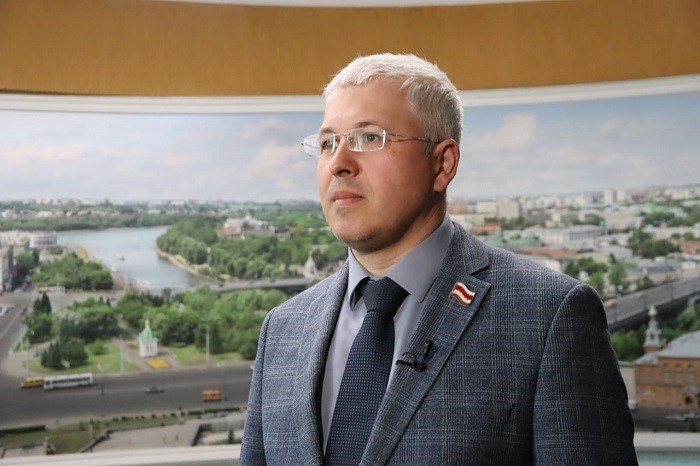 Депутат-единоросс взял под контроль вопрос загрязнения воздуха омской птицефабрикой Депутат-единоросс взял под контроль вопрос загрязнения воздуха омской птицефабрикой