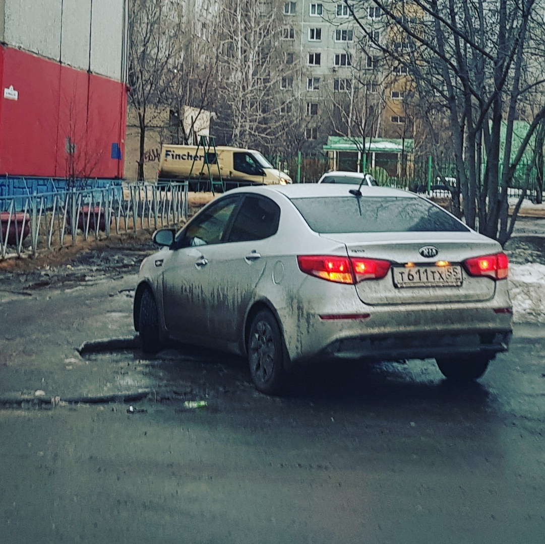 Обзор самых глубоких ям Омска – фото Обзор самых глубоких ям Омска – фото