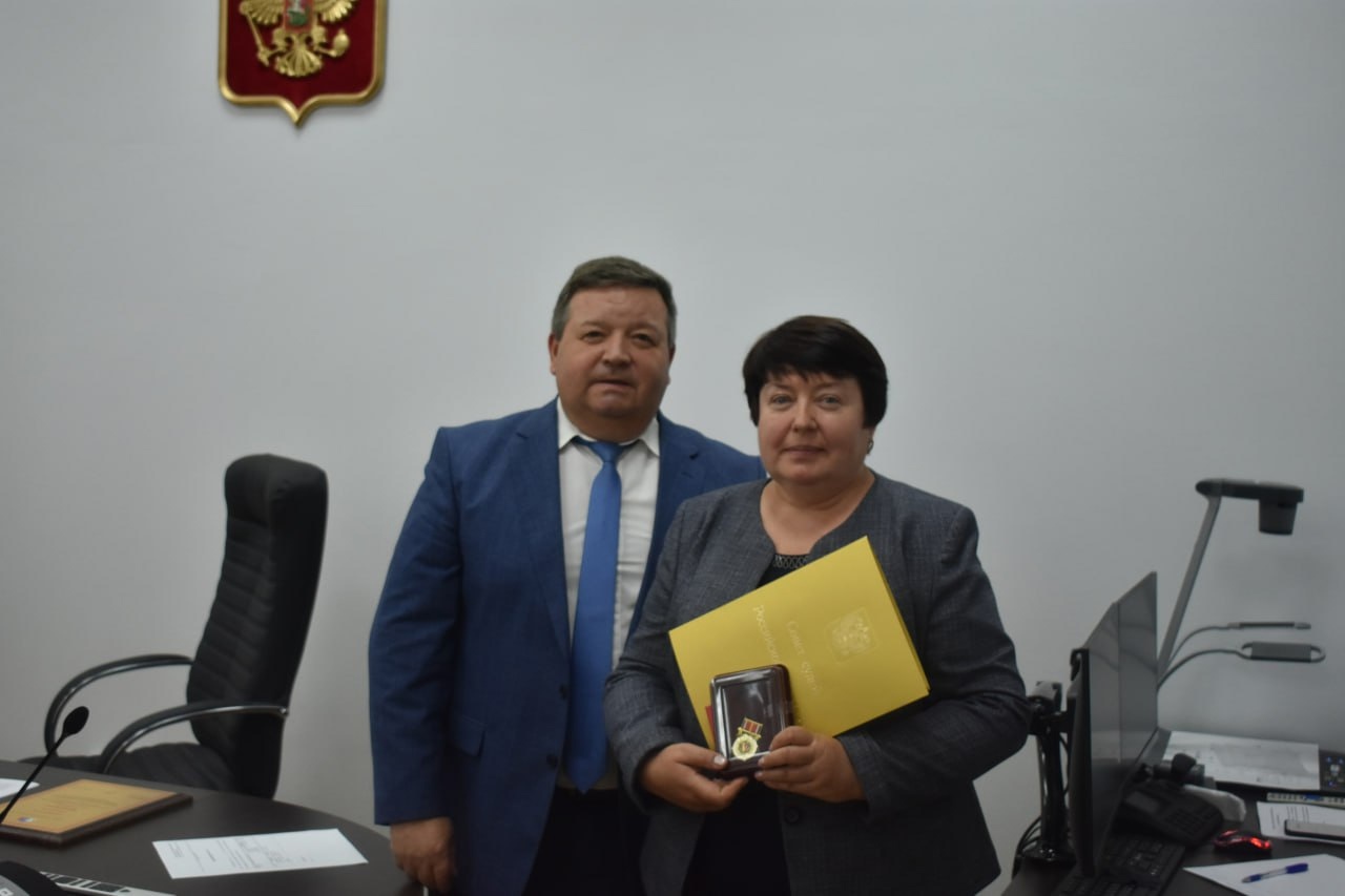 Бывший председатель омского суда стала первым обладателем высокой награды Бывший председатель омского суда стала первым обладателем высокой награды