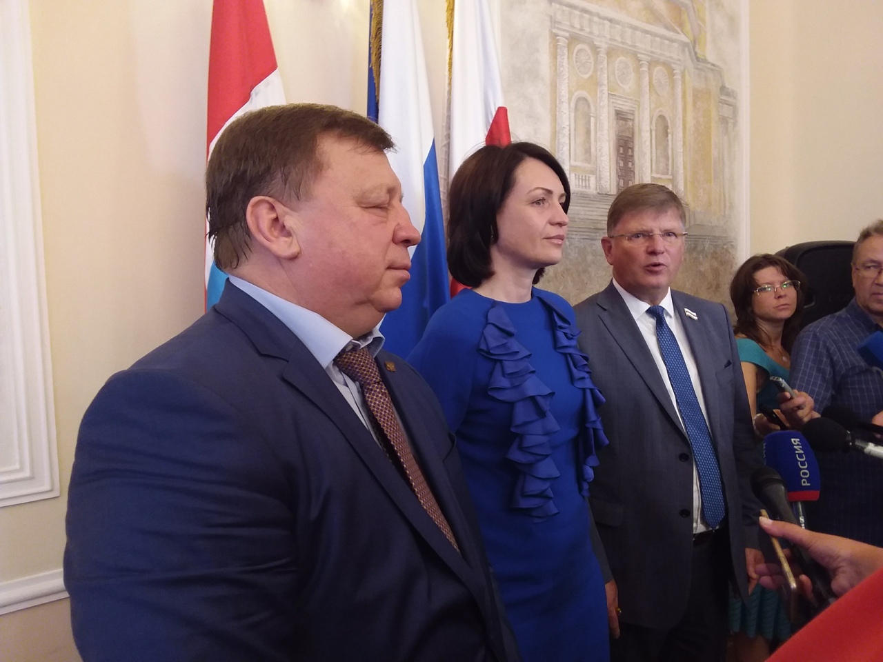 Омский мэр Фадина и глава Симферополя Лукашев в гостях у Корбута подписали соглашение о сотрудничестве Омский мэр Фадина и глава Симферополя Лукашев в гостях у Корбута подписали соглашение о сотрудничестве