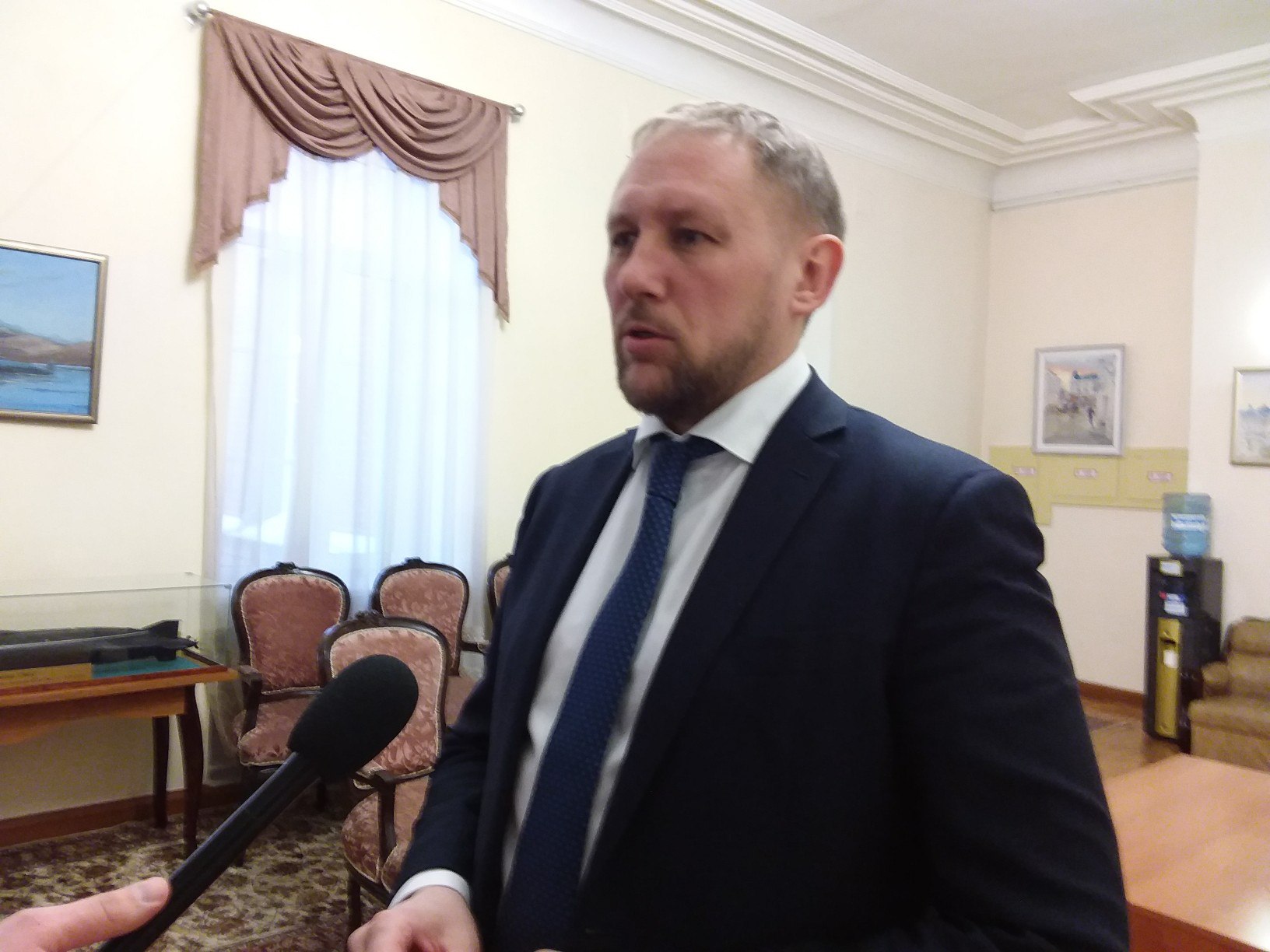 Омский депутат заподозрил мэрию в тайной распродаже Омской крепости и Любинского проспекта Омский депутат заподозрил мэрию в тайной распродаже Омской крепости и Любинского проспекта