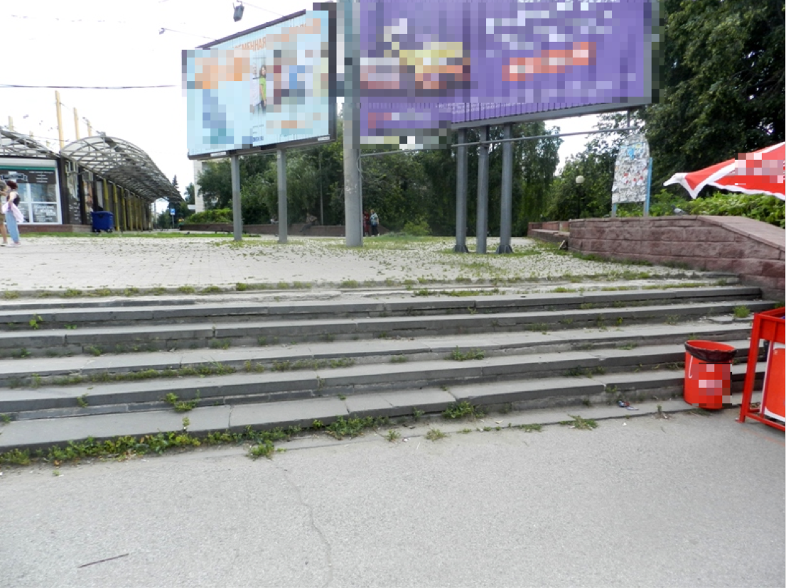 Городской сад в центре Омска: забытая комната в квартире с ремонтом за сотни миллионов рублей