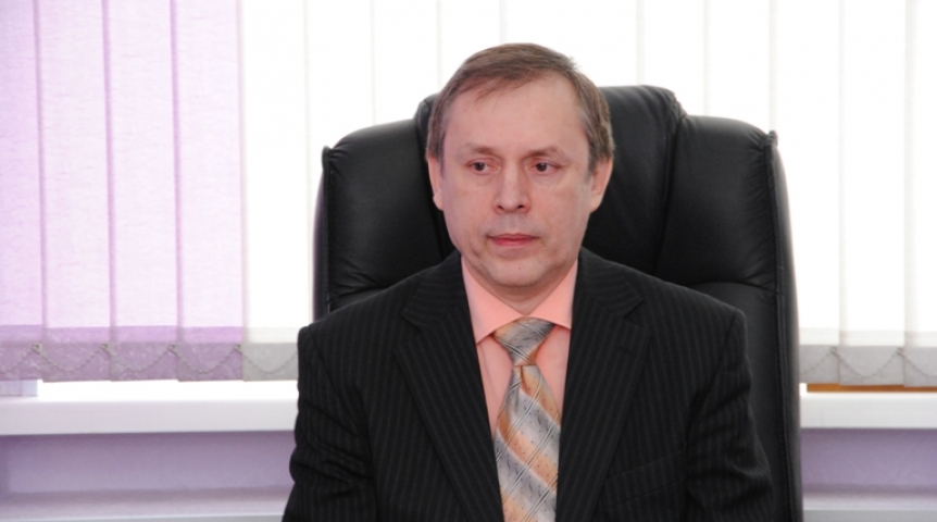 Долматов не хочет отпускать Тетянникова в омский горсовет