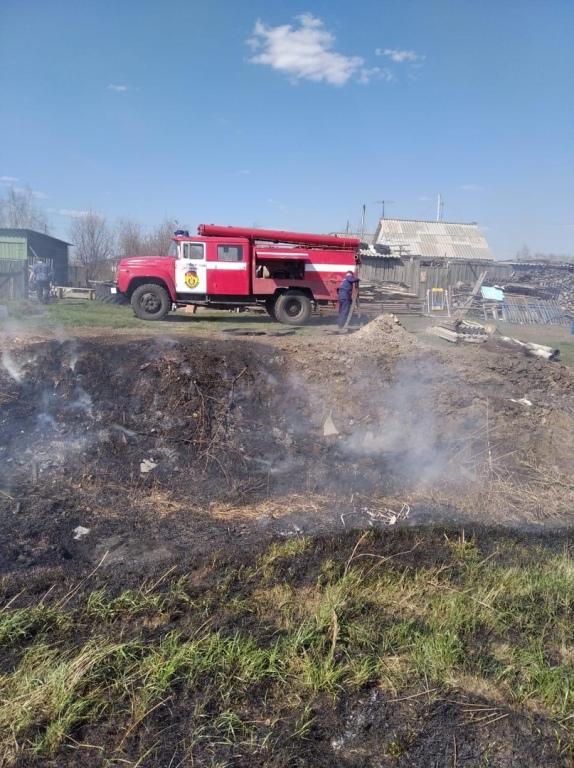 По поручению главы в Омском районе контролируют соблюдение двух особых режимов