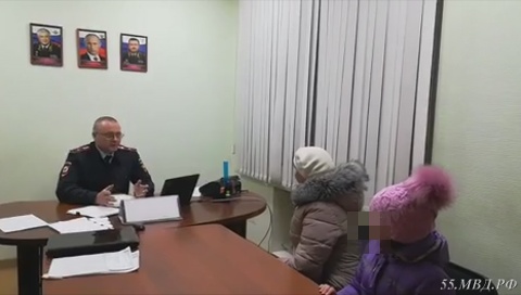 Сельчанка приехала в Омск на праздники и потеряла 8-летнюю дочку Сельчанка приехала в Омск на праздники и потеряла 8-летнюю дочку