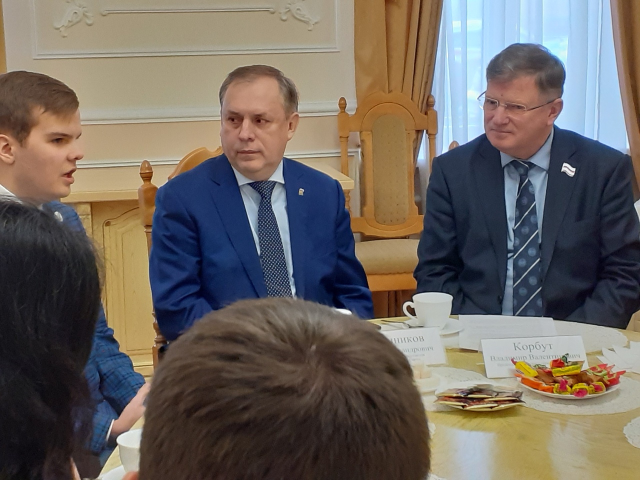 Омская молодежь в горсовете предложила альтернативу засилию «пивнушек» Омская молодежь в горсовете предложила альтернативу засилию «пивнушек»