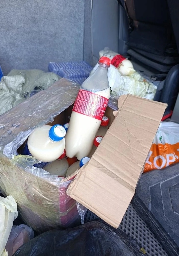 В Омск пытались провезти 100 килограммов кумыса и масла без документов В Омск пытались провезти 100 килограммов кумыса и масла без документов