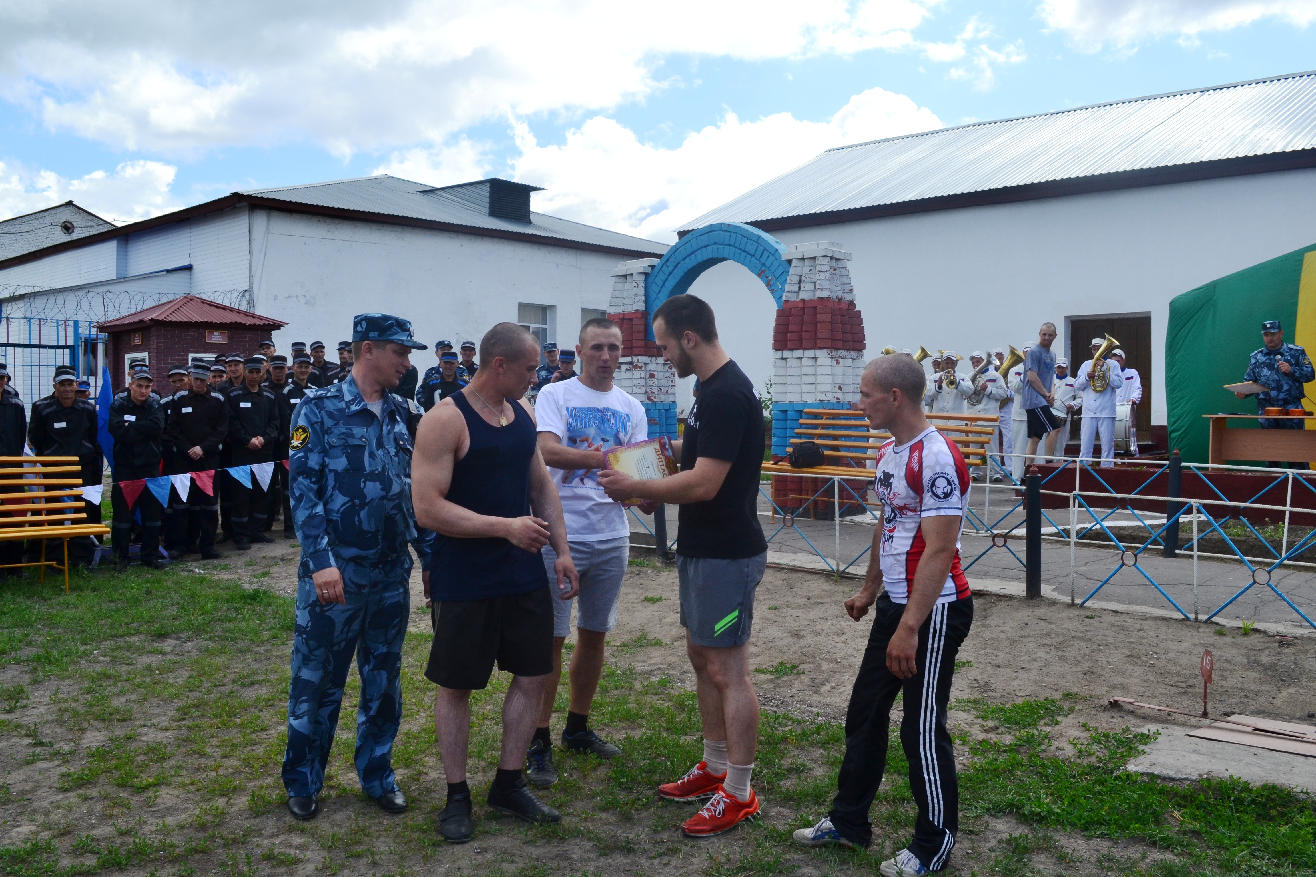 В омской колонии № 2 прошли соревнования по воркауту В омской колонии № 2 прошли соревнования по воркауту