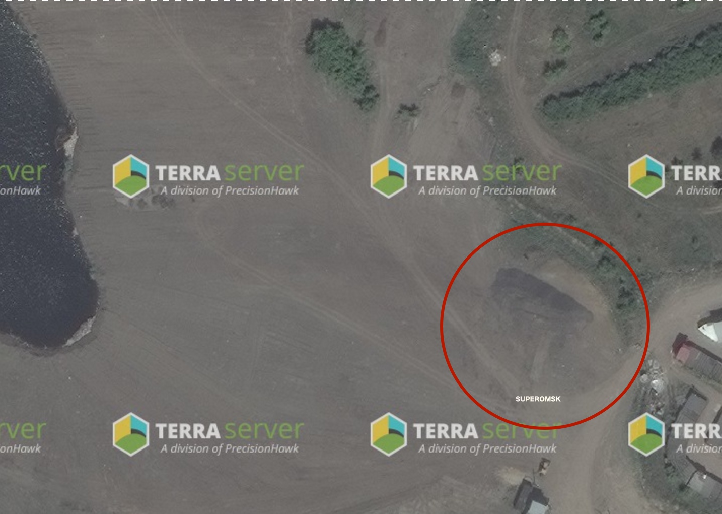 На участке мэрии нашлась закрытая от глаз гора срезанного асфальта с омских дорог На участке мэрии нашлась закрытая от глаз гора срезанного асфальта с омских дорог