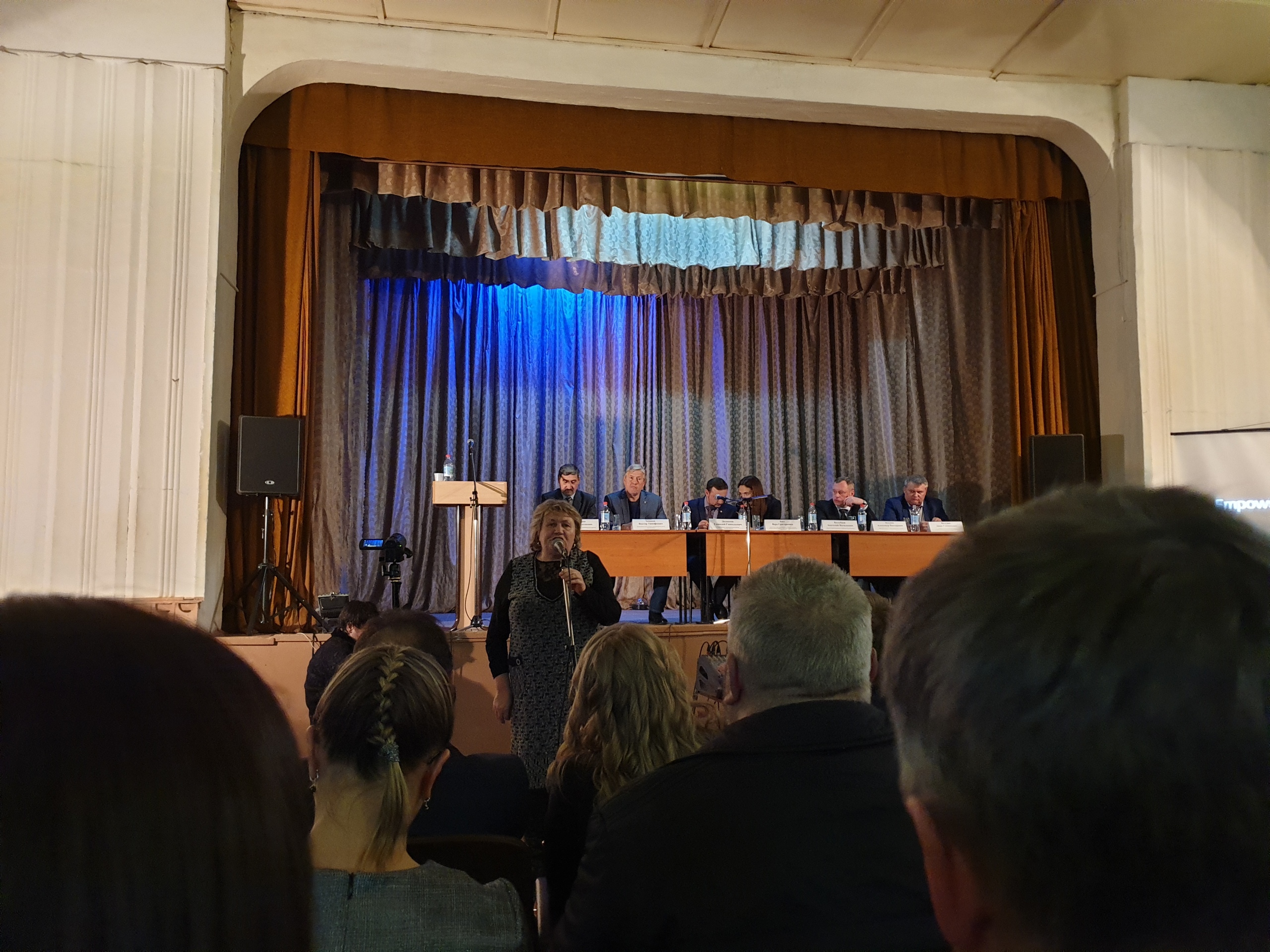 В поселке Омском прошли слушания по городку для рабочих В поселке Омском прошли слушания по городку для рабочих