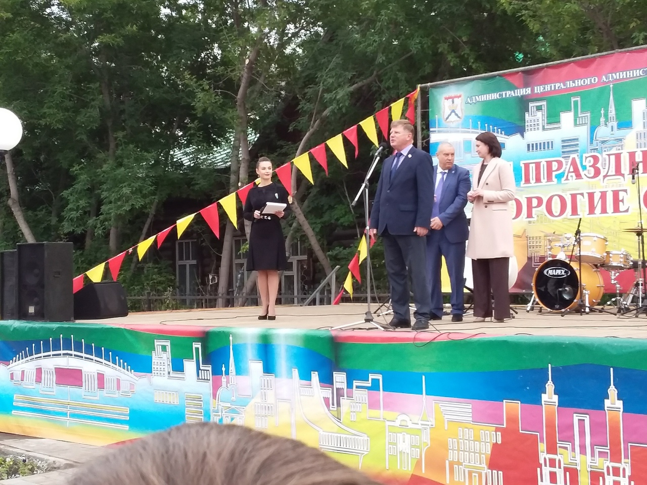 Омским депутатам устроили экскурсию по возрожденному бульвару Мартынова Омским депутатам устроили экскурсию по возрожденному бульвару Мартынова