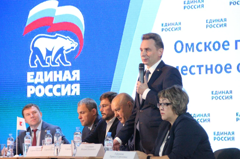 Лидер омских единороссов Сергей Шелест обсудил актуальные проблемы Левобережья с активом Кировского округа