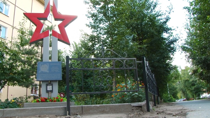 Депутат Омского горсовета Олег Афанасьев помог облагородить памятник герою войны Депутат Омского горсовета Олег Афанасьев помог облагородить памятник герою войны