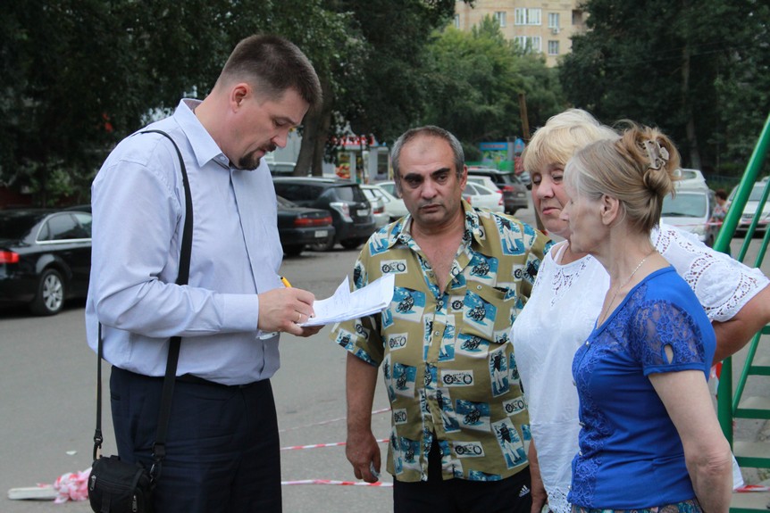 «Оплот» по жалобам жителей центра Омска потребует от чиновников и ГИБДД навести порядок с байкерами «Оплот» по жалобам жителей центра Омска потребует от чиновников и ГИБДД навести порядок с байкерами