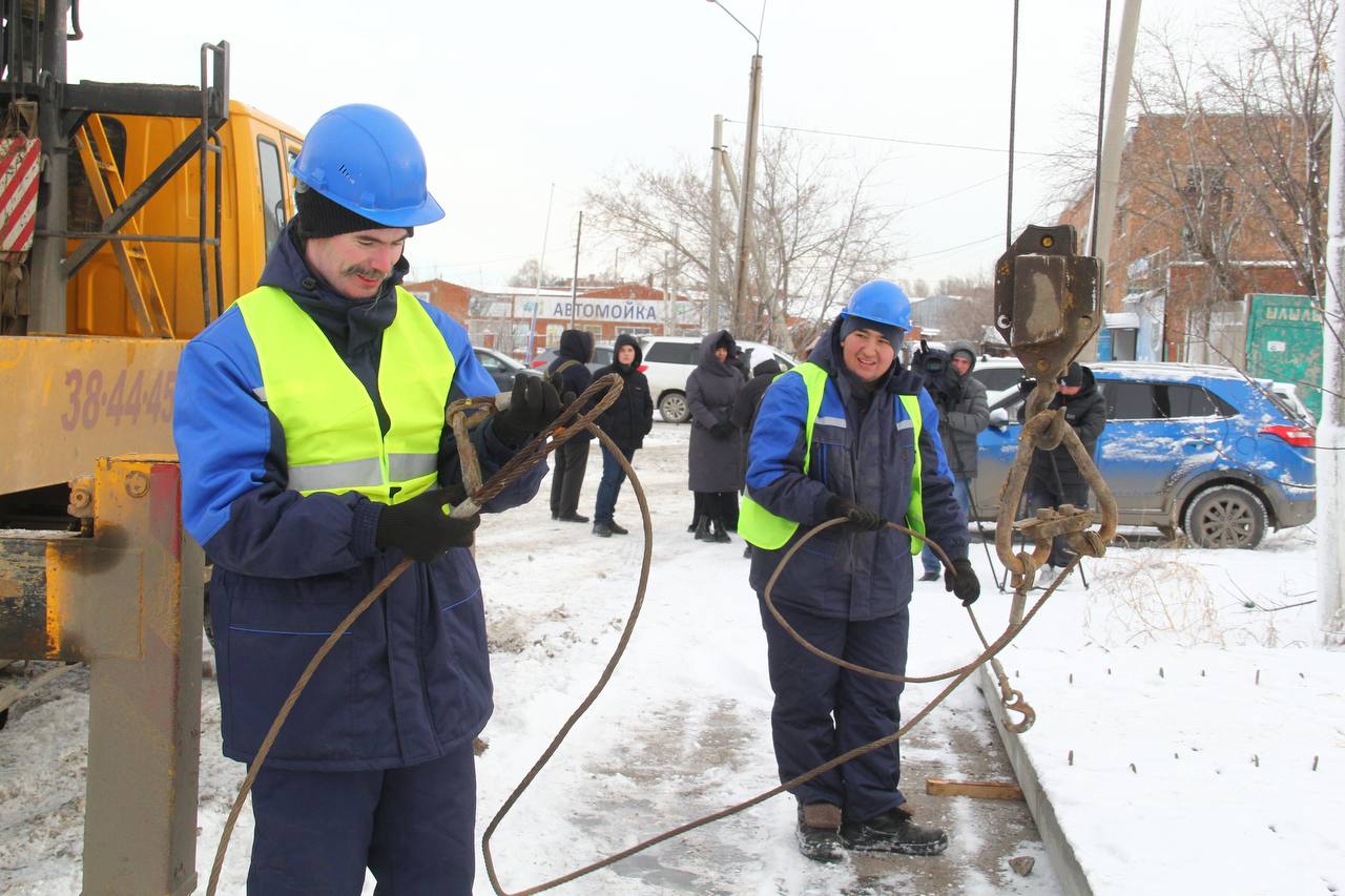 На улице в Нефтяниках Омска установят более сотни фонарей На улице в Нефтяниках Омска установят более сотни фонарей